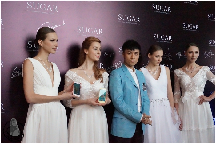 sugar-macaron-launch-6