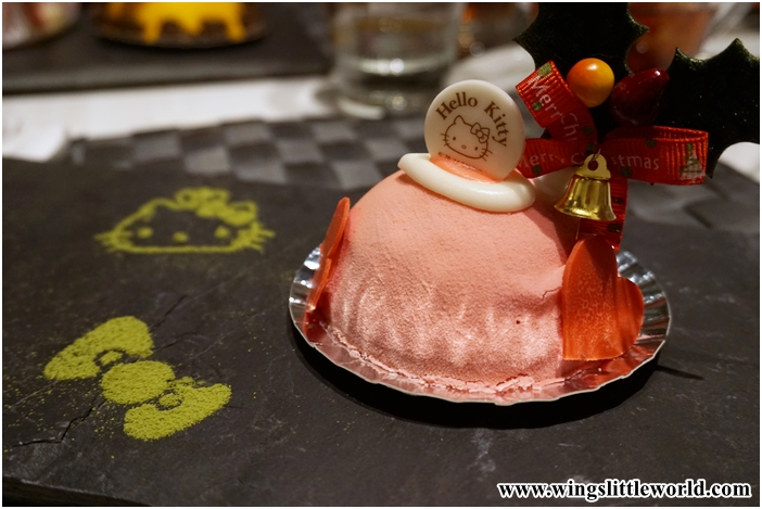 hello-kitty-cafe-13
