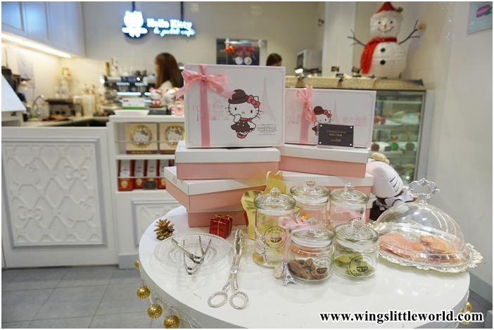 hello-kitty-le-petit-cafe-3