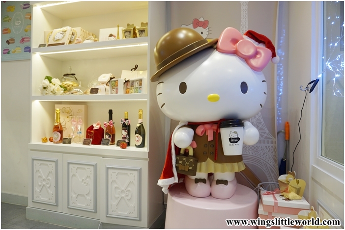 hello-kitty-le-petit-cafe-4