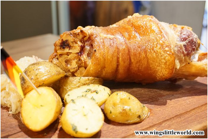 schnee-german-restaurant-1